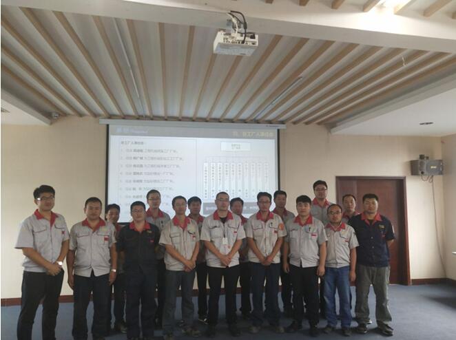 銳意改革 激發(fā)活力 回歸產(chǎn)品 強本固基 為迎接華翔集團新一輪騰飛，打造世界華翔而不懈奮斗！---記華翔集團制造平臺成立大會